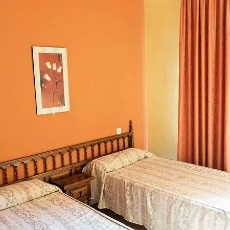 - Costa Brava 3515 Ξενοδοχείο με διαμερίσματα Λορέτ Ντε Μαρ