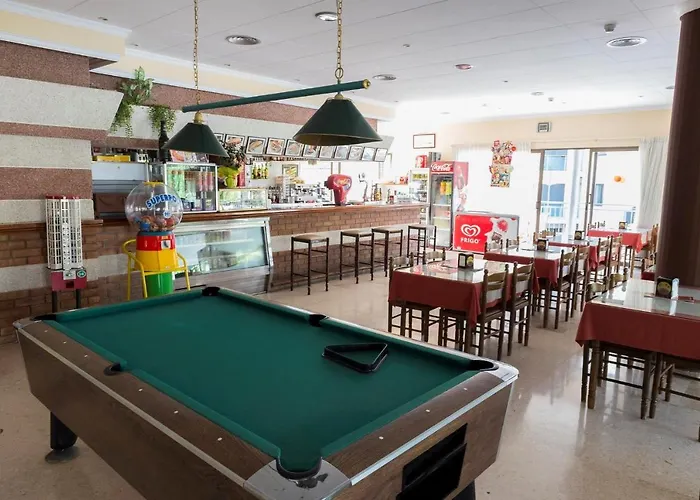 - Costa Brava 3515 Ξενοδοχείο με διαμερίσματα 3*